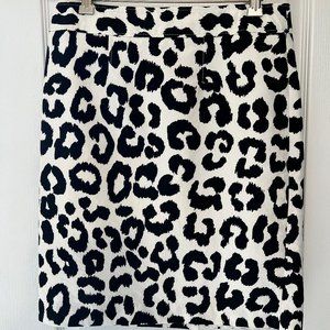 Ann Taylor LOFT Animal Print A-Line Skirt (size 6)